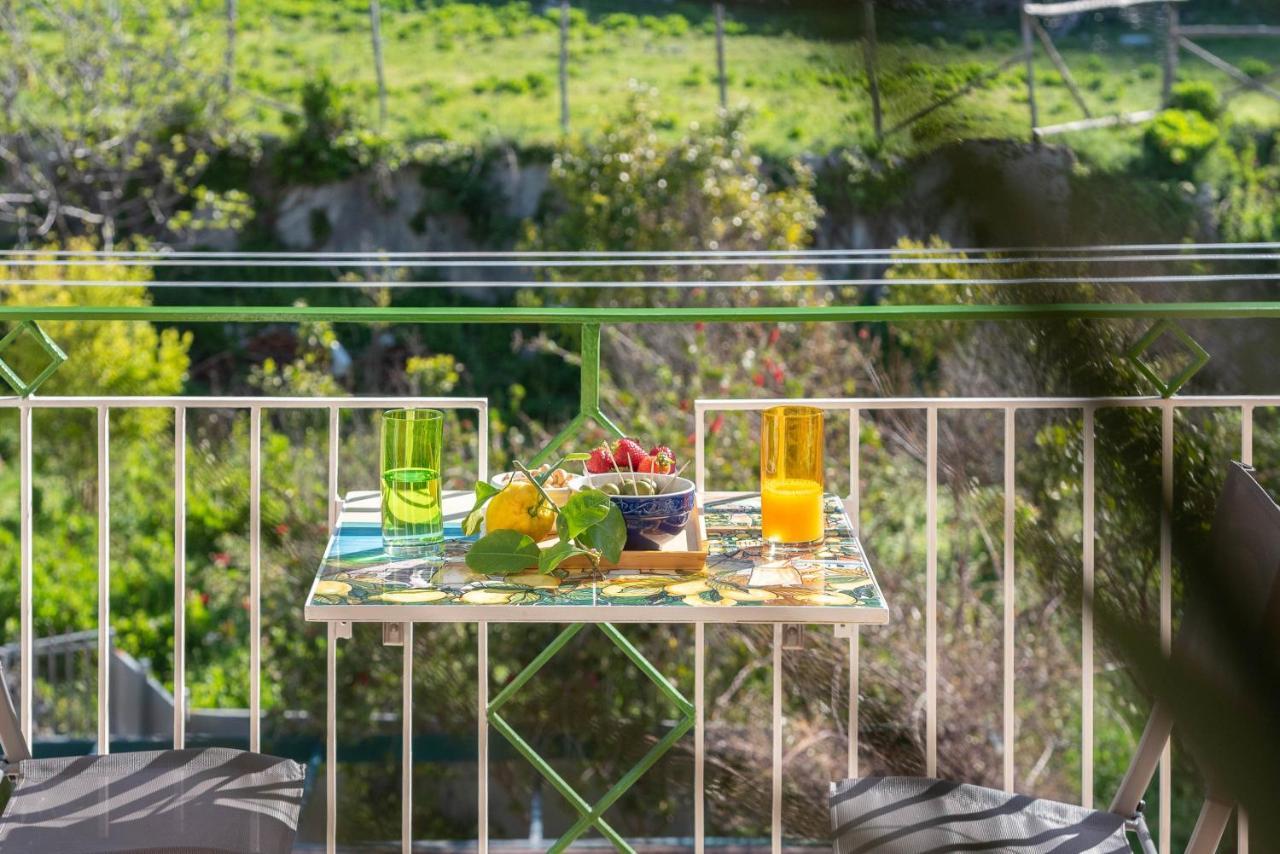 Casa Aura - Amalfi Coast Lejlighed Maiori Eksteriør billede